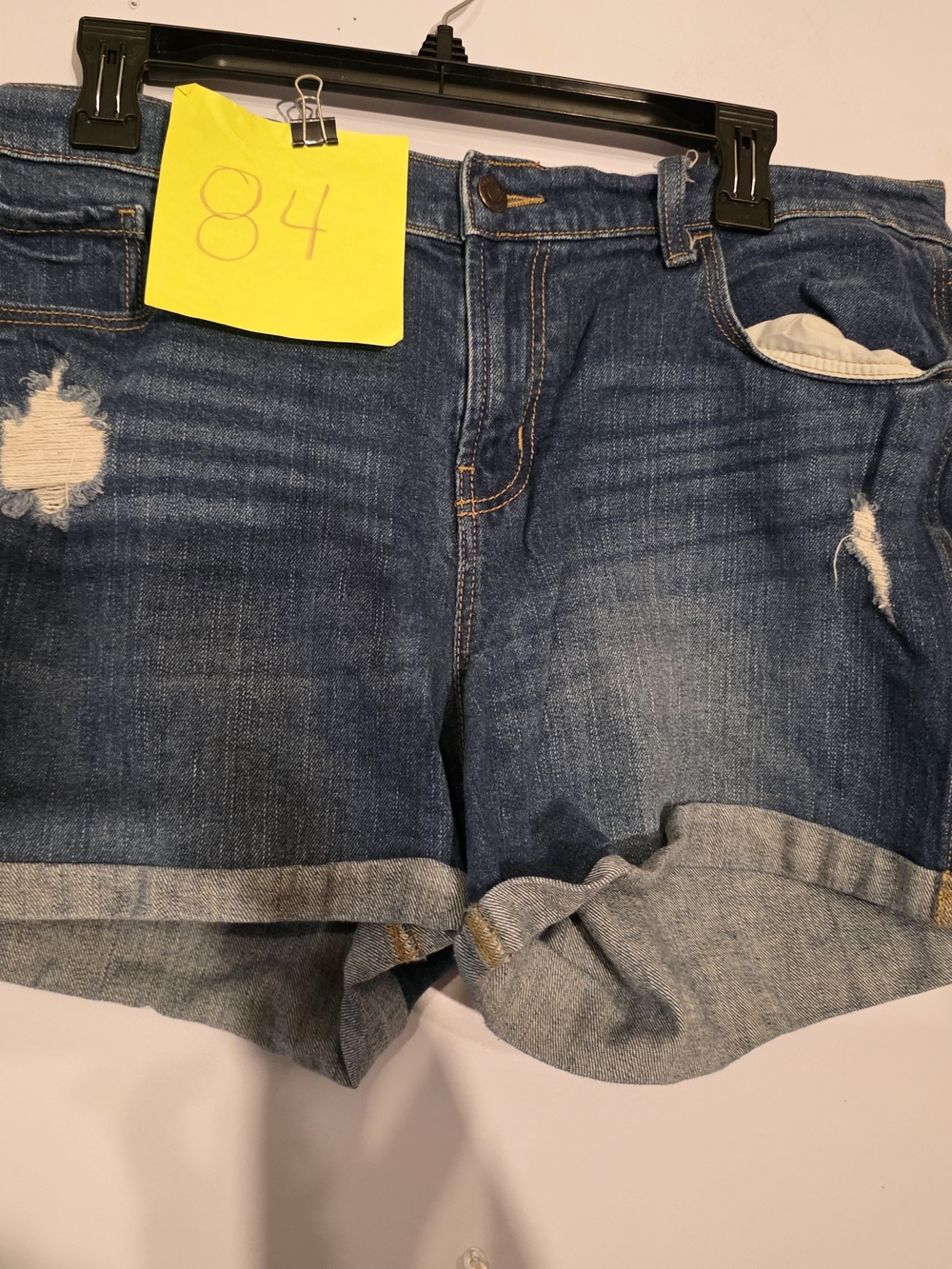 Old Navy Women's Medium Wash Boyfriend Cuffed Denim Jean Shorts Size 14